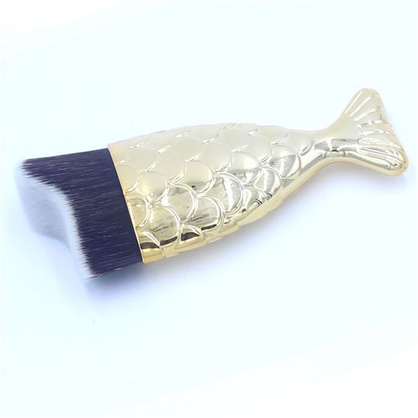 Beauty Trends Contour Fish Tail Brush - Gold