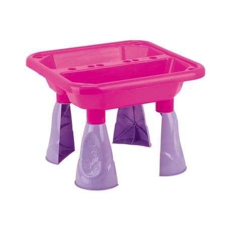 pink sand and water table