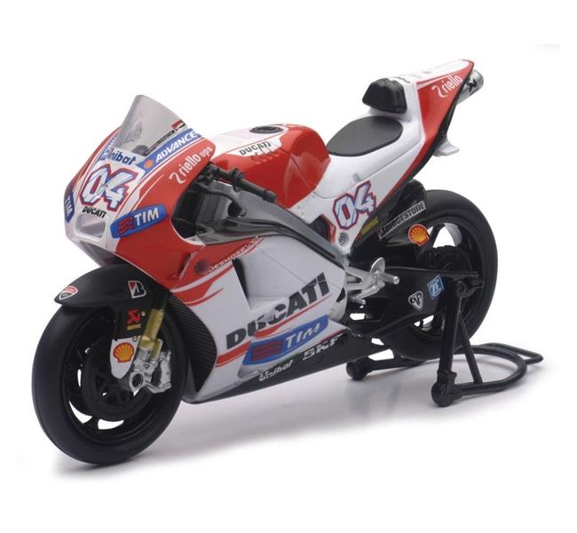 New-Ray Ducati Desmosedici MotoGP 2015 - #4 A. Dovizioso