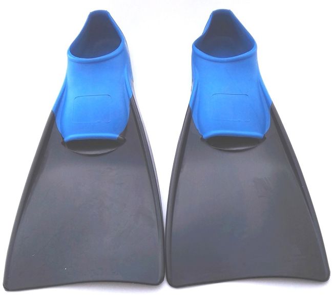Star Long Blade Rubber Fins - (Size: 9-11)