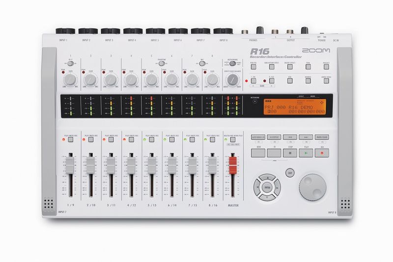 Zoom R16 Recorder/Interface &amp; Controller