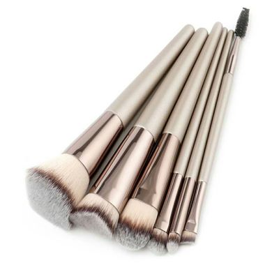Iconix 6 Piece Champagne Gold Makeup Brush Set