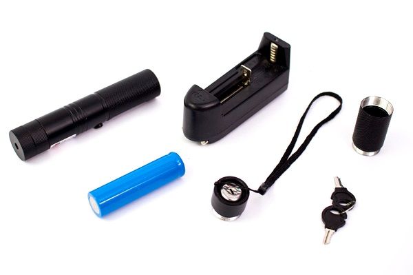 Laser Pointer with Green Beam