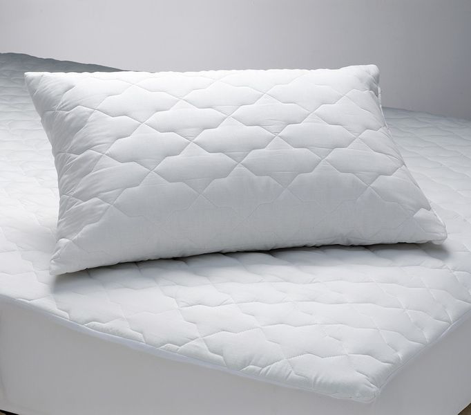 Quilted Polycotton Pillow Protector