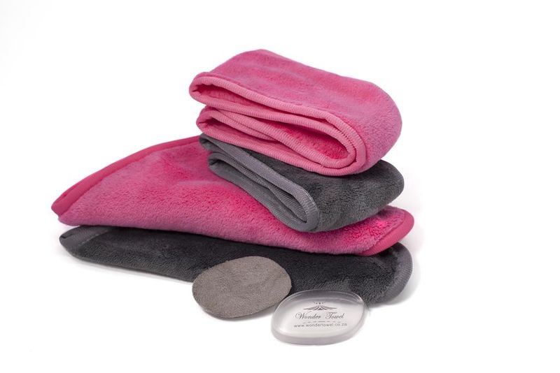 Wonder Towel 8 Piece Mommy Makeup Eraser Collection Pink
