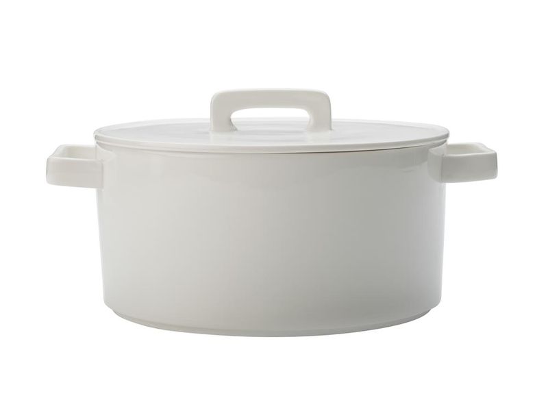 Maxwell &amp; Williams - 2.6 Litre Epicurious Round Casserole - White