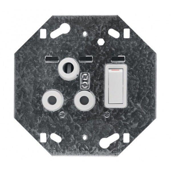 Crabtree Socket Switch - Classic - Singl - 16A - 100 x 100 - 4 Pack