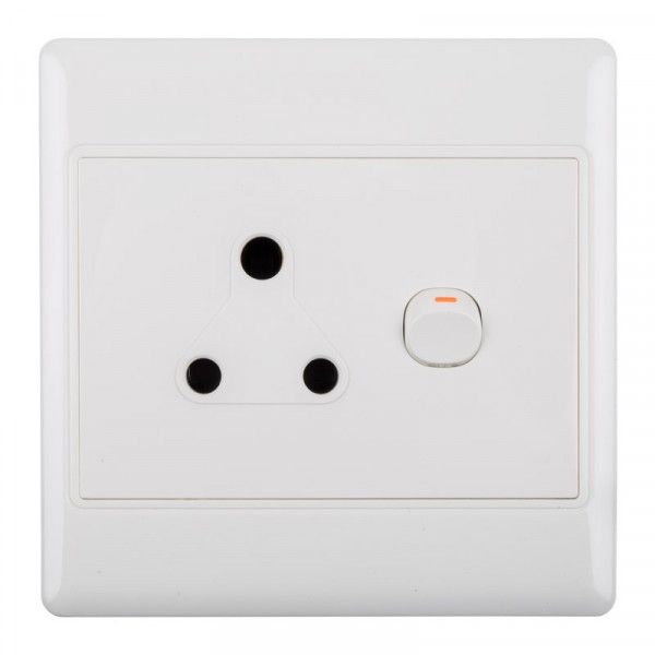 Nexus Single Socket Switch - 4X4 Contractor 5 Pack
