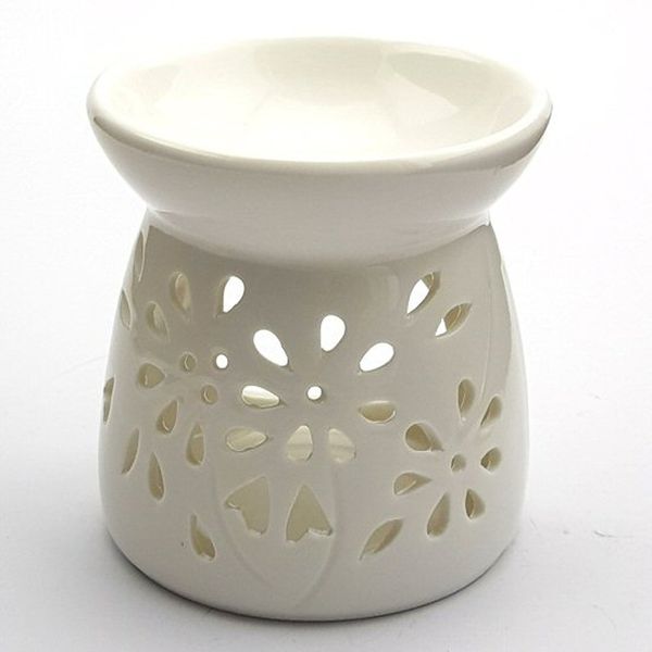 Pamper Hamper - Ceramic Leaf Embossed Oil Burner - White