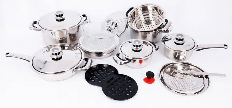 21Pc Crown Set with Solid Lids