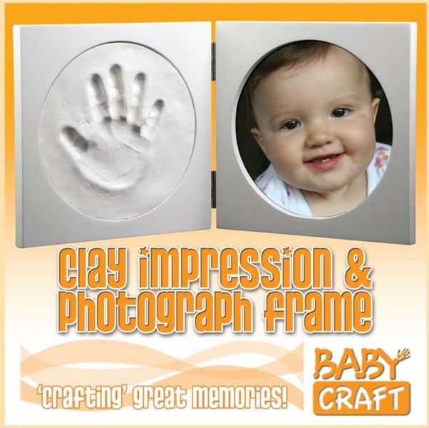 Round White Frame and Clay Handprint kit