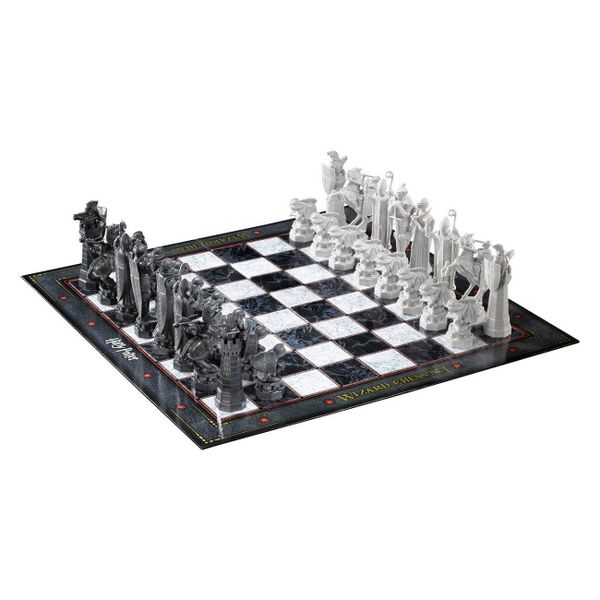 The Noble Collection Harry Potter Wizard Chess Set (Parallel Import)