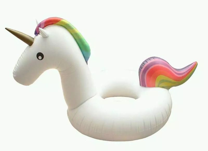 Fine Living - Pool Float - Giant Unicorn Ring