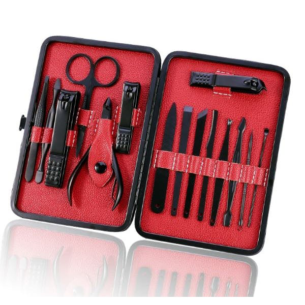 15 Piece Men's Grooming Kit - Black &amp; Red