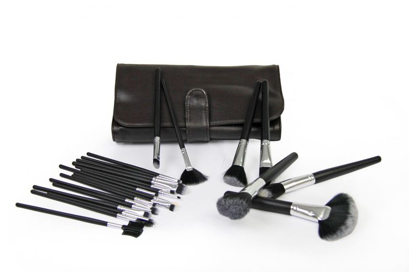 Makeup Brush Set - 24pc - Black