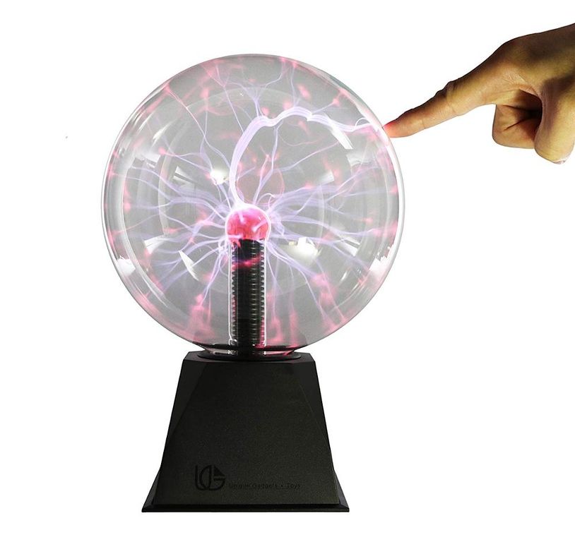 Experience Mesmerizing Plasma Ball Light Show 