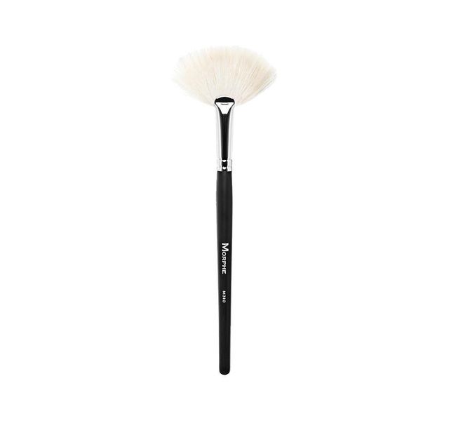 Morphe M310 Large Soft Fan Highlighter Brush