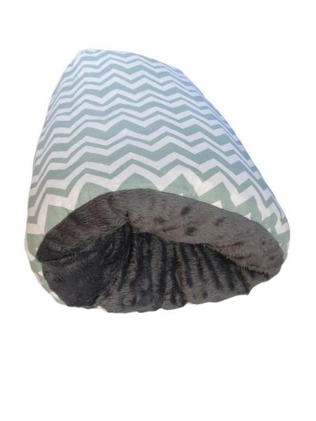 Arm Nursing Pillow - Pink &amp; White Chevron on Pink