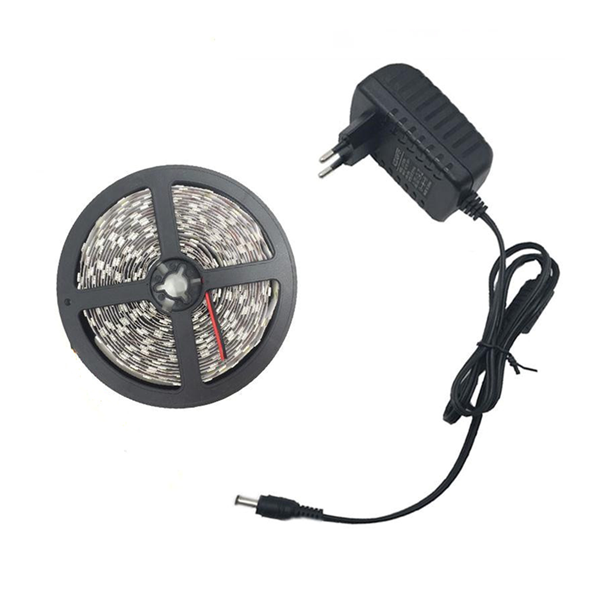 IP65 indoor &amp;Outdoor 5m 3528 Plug &amp; Play Strip Light Kit – Warm White