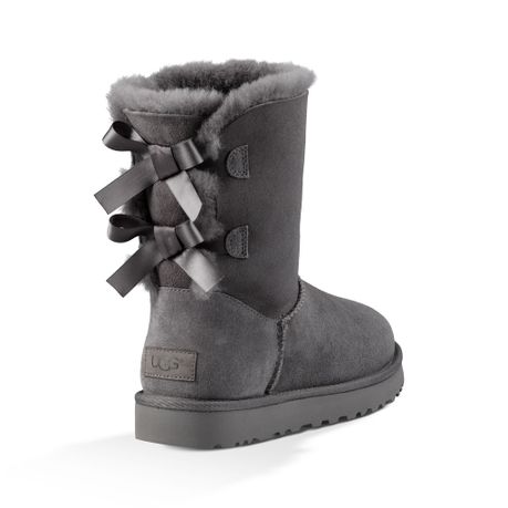 ugg bailey bow ii grey