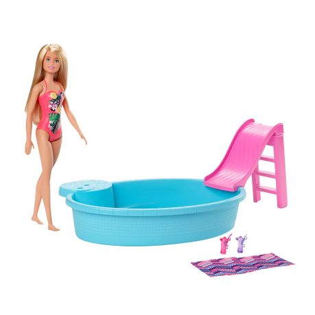 Swimming Barbie with wind up arms? : r/Barbie