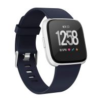 fitbit versa 2 strap size